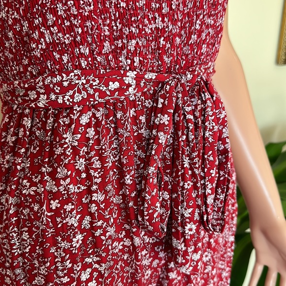 LULU’S Red Floral Cropped Off Shoulder Jumpsuit - Picture 3 of 10